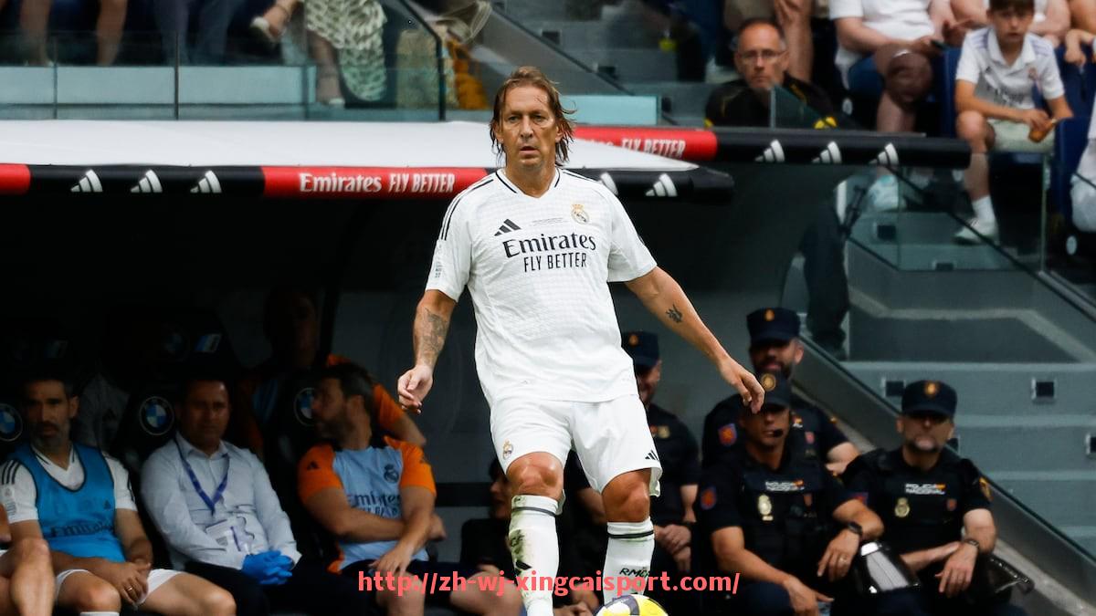 杏彩体育-世俱杯球员市场身价与比赛实际表现之间的相关性分析